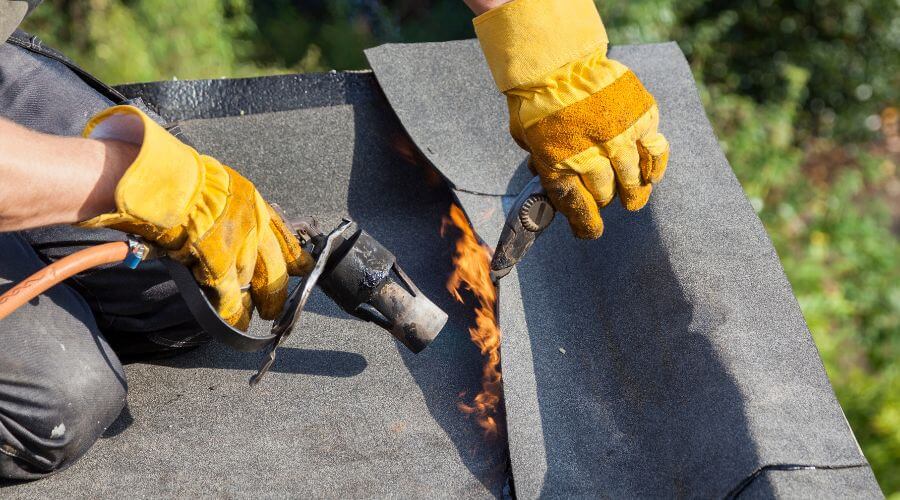 Expert Emergency Roof Repairs services in Riverside, CT